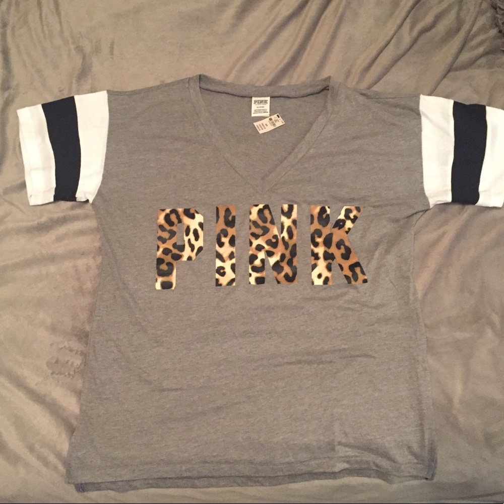 VSPink V-neck Tee
